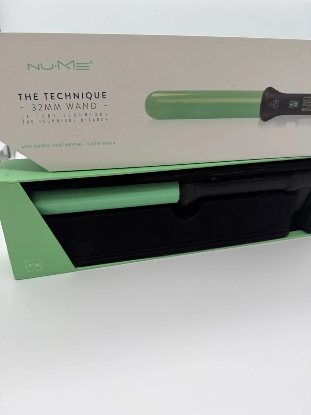 NuMe Technique 32mm Curling Wand in Mint Green NWOT‎